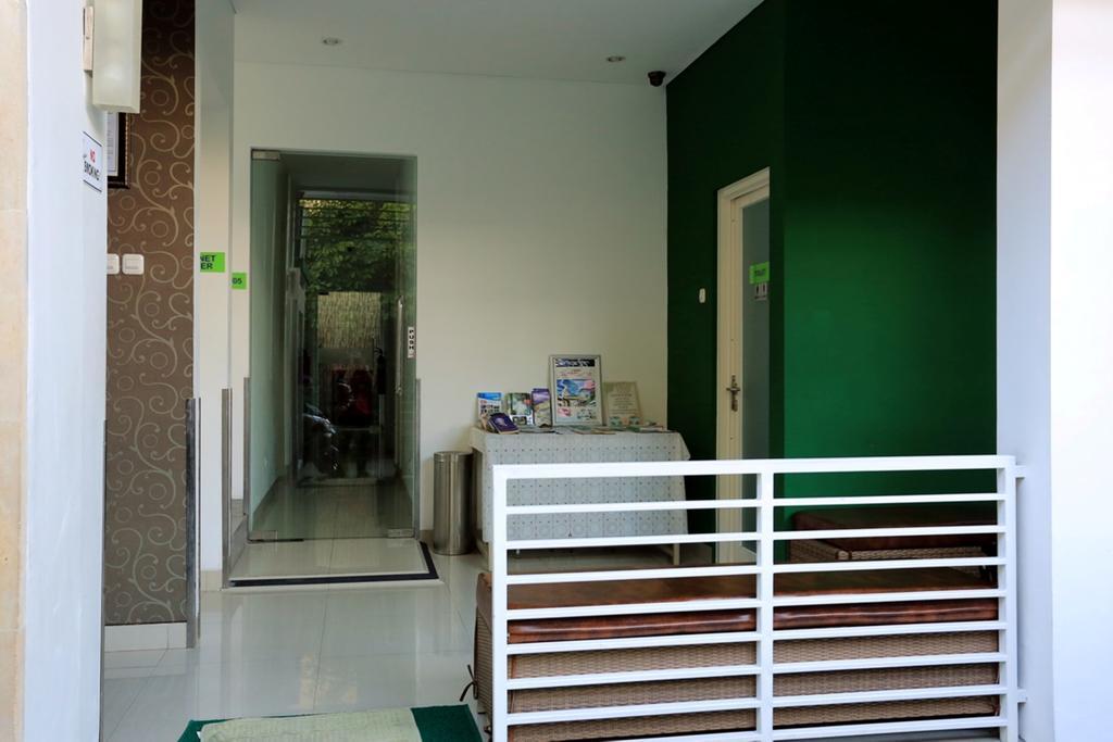 Reddoorz Near Pantai Jerman Ξενοδοχείο Kuta Lombok Εξωτερικό φωτογραφία