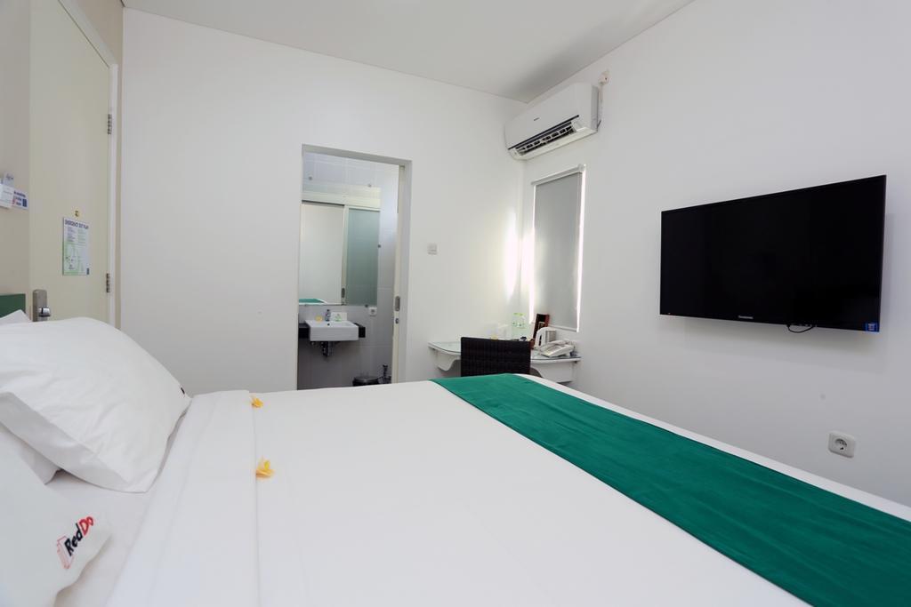 Reddoorz Near Pantai Jerman Ξενοδοχείο Kuta Lombok Δωμάτιο φωτογραφία